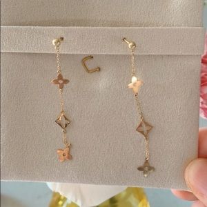 💋SOLD💋 Dangling Earrings Saudi gold